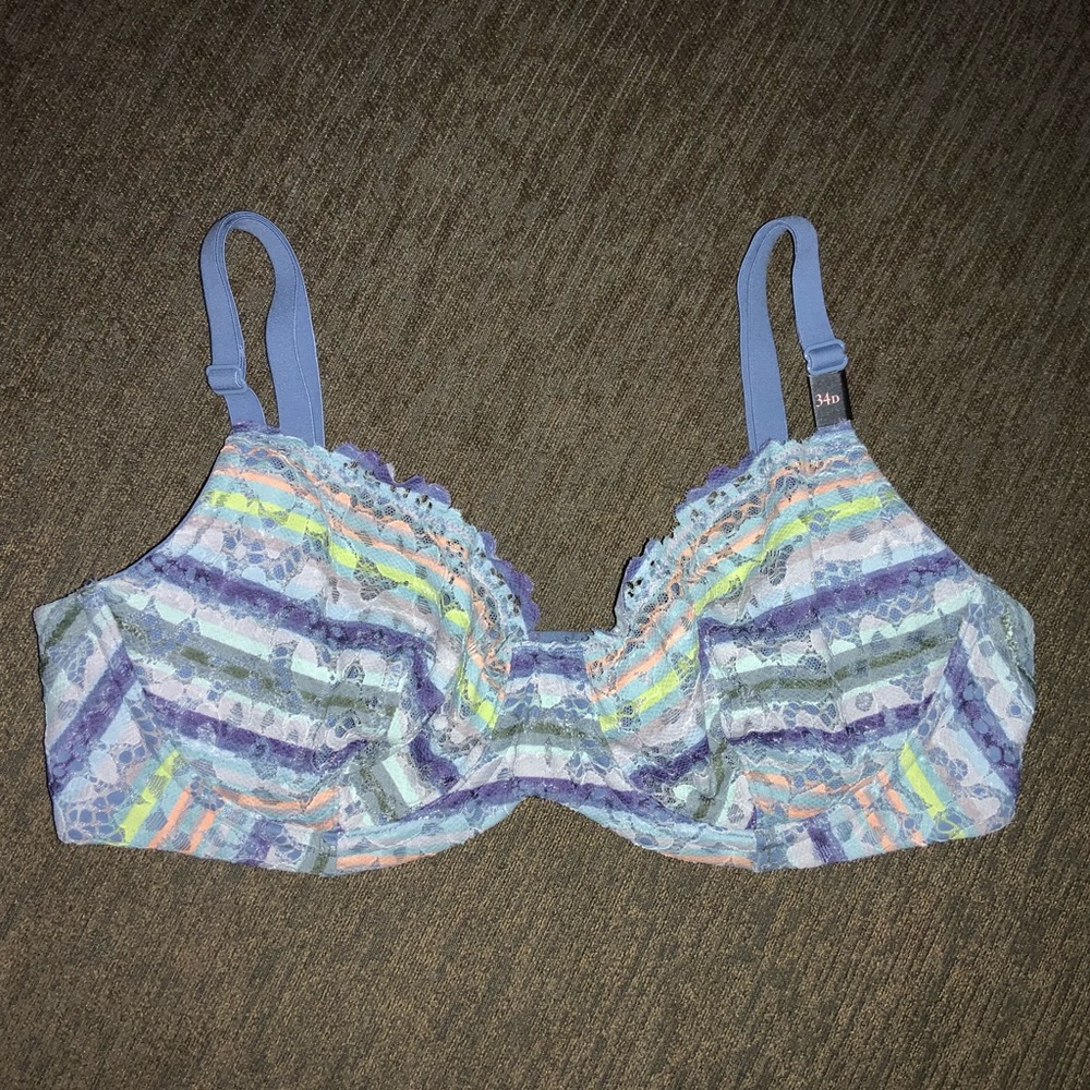 NWT VICTORIA'S SECRET Body By Unlined Demi Bra 34D